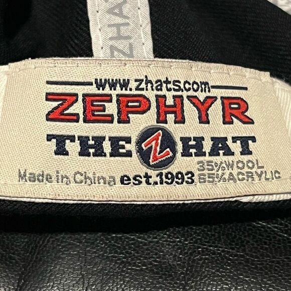 ZEPHYR Chicago Blackhawks NHL Vintage Script Adjustable SnapBack Hat / One Size - Picture 5 of 5